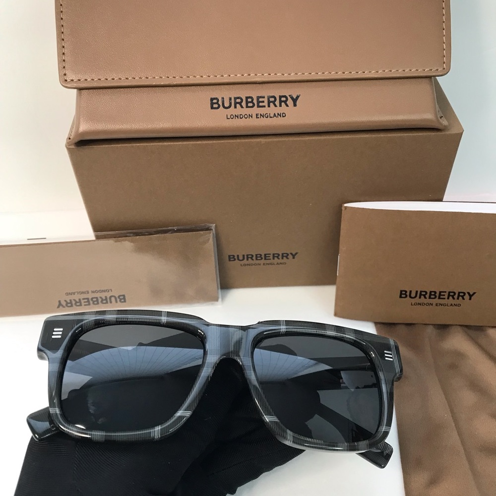 💯 - New Authentic Burberry, Hayden, Sunglasses, BE4394-380487-54 - Picture 12 of 14